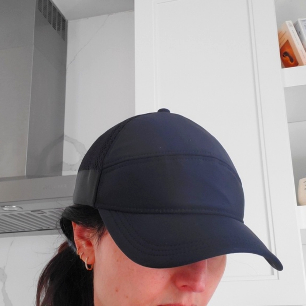 Lululemon hat - Picture 6 of 6